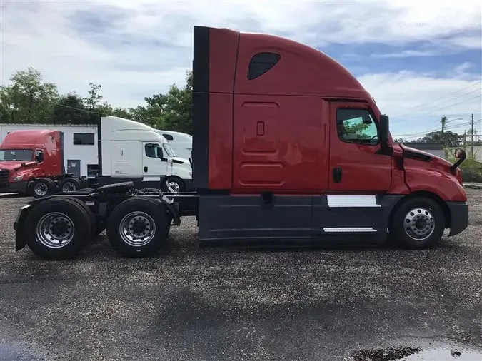 2020 FREIGHTLINER CASCADIA