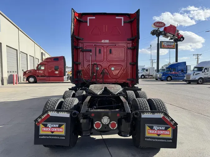 2021 Freightliner Cascadia