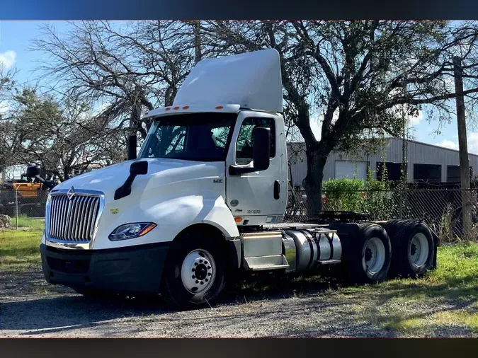 2019 INT LT625 6x4