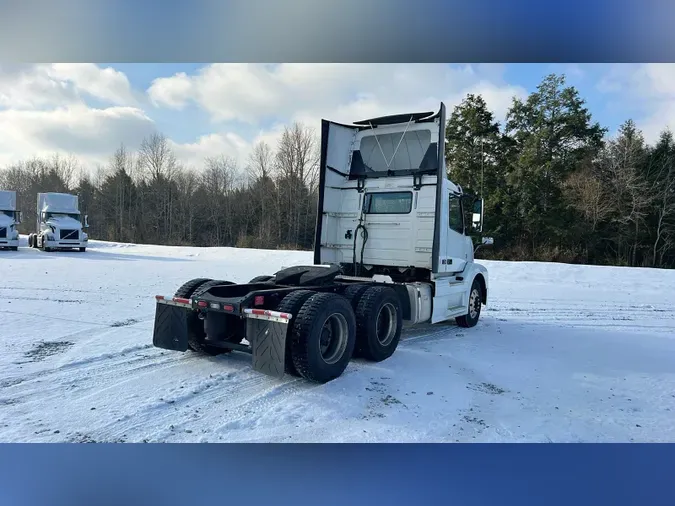 2018 Volvo VNL300