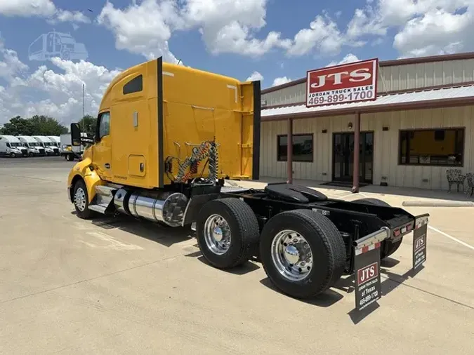 2021 KENWORTH T680