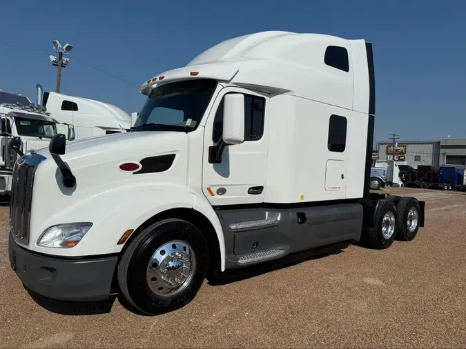 2021 Peterbilt 579
