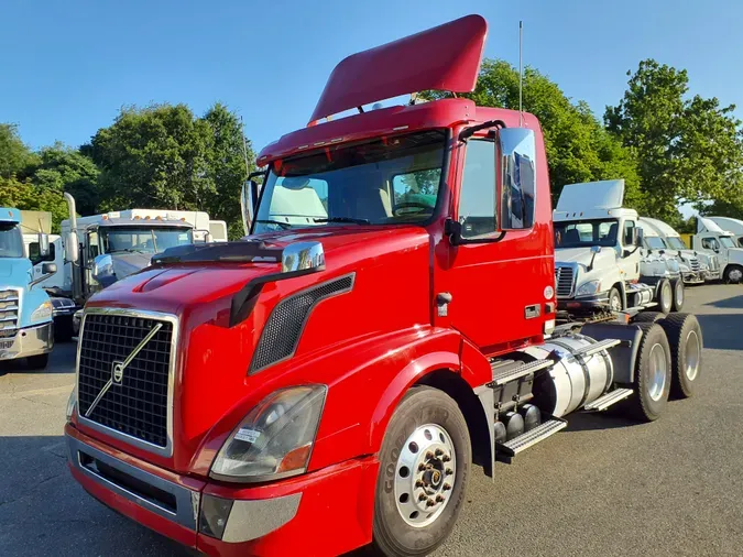 2017 VOLVO VNL64TRACTOR1535fc8ca45dae5009492a8bf3725818