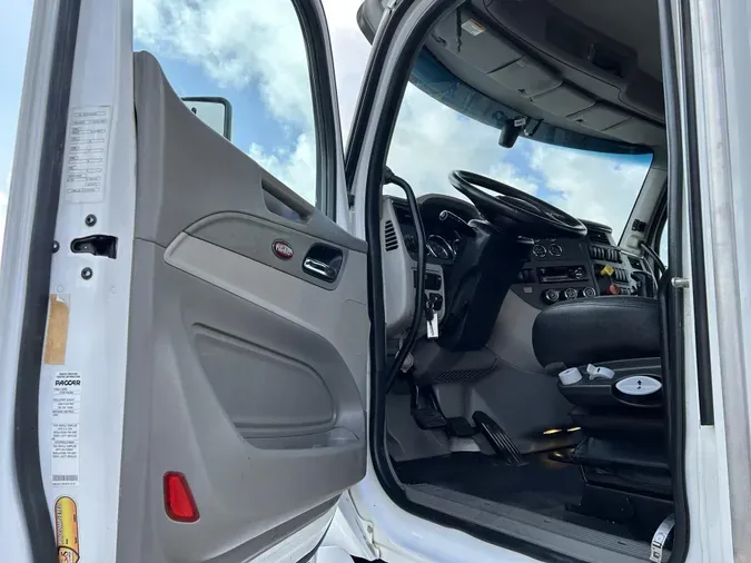 2020 Peterbilt 567