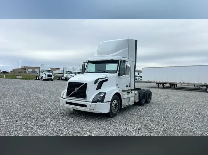 2018 Volvo VNL300