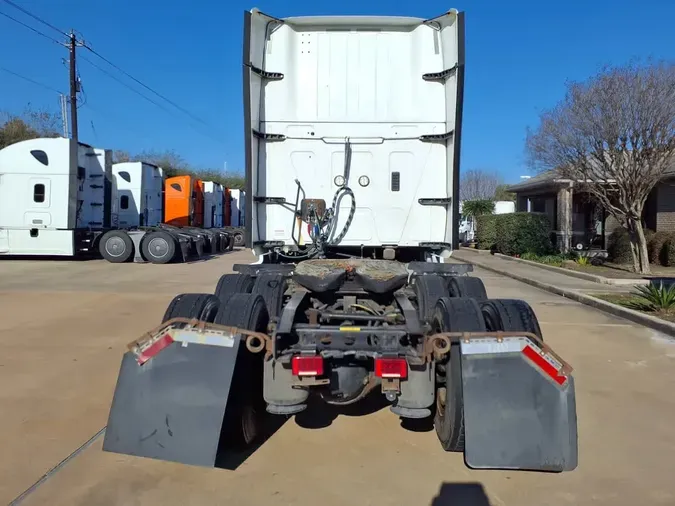 2019 NAVISTAR INTERNATIONAL LT625 SLPR CAB