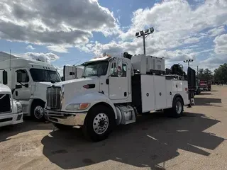 2015 PETERBILT 337