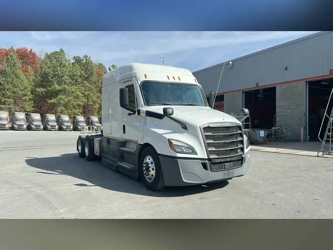 2022 Freightliner Cascadia 1261543fa2d1a1b95413e8d9961ce1929c7