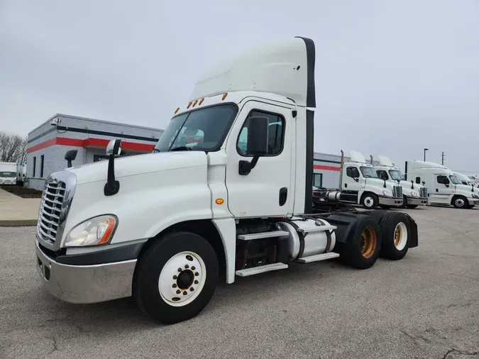 2017 FREIGHTLINER/MERCEDES CASCADIA 125154513e27a2d8e5a529696bf0937547d