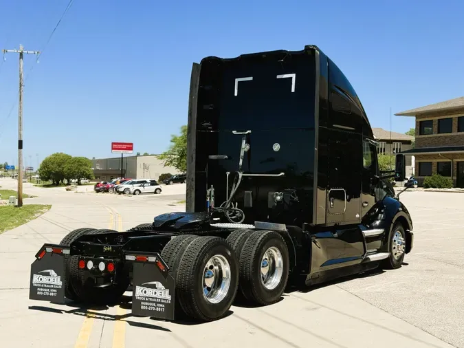 2022 KENWORTH T680