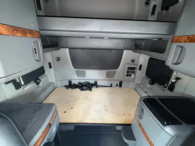 2019 INTERNATIONAL LT15466fa4b09927fc7def52ecd10e9383