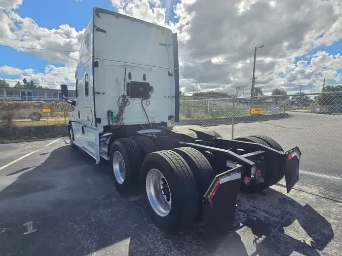 2019 FREIGHTLINER/MERCEDES CASCADIA 125