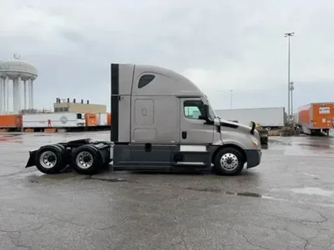 2021 Freightliner Cascadia