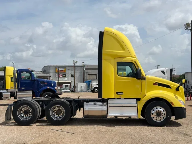 2023 Peterbilt 579