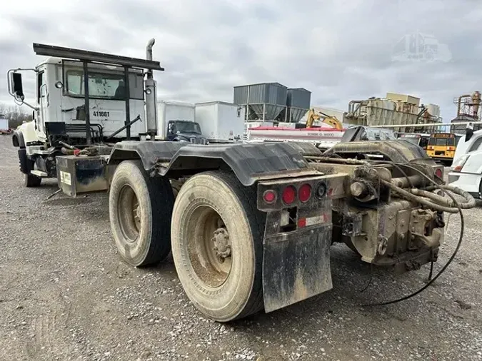 2006 MACK GRANITE CV713