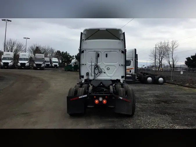 2020 Freightliner Cascadia