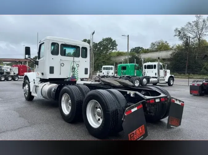 2021 Peterbilt 567