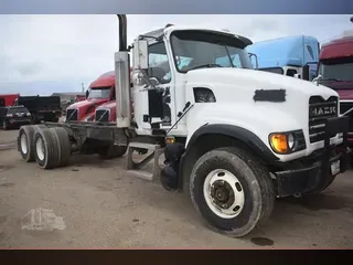 2006 MACK GRANITE CV713