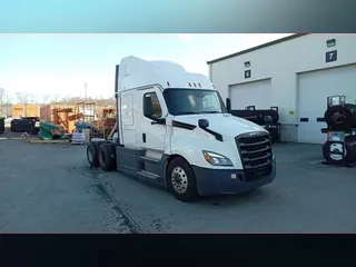 2022 Freightliner Cascadia 126