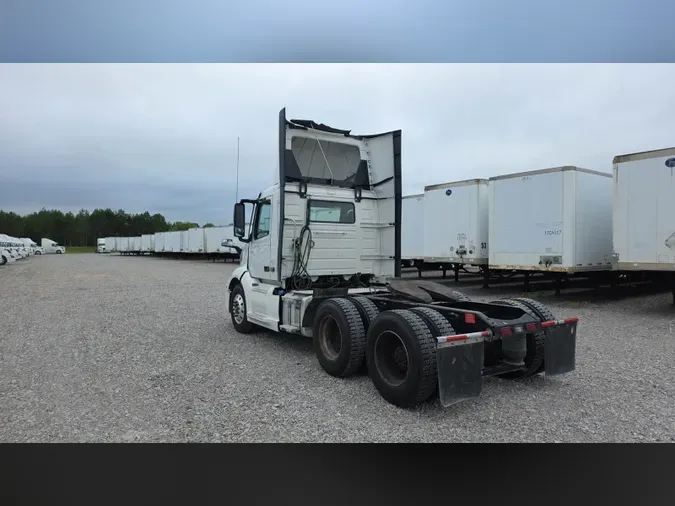2019 Volvo VNL300
