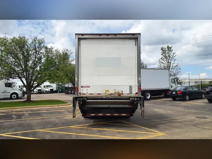 2020 FREIGHTLINER/MERCEDES M2 106