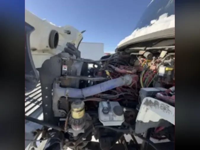 2020 FREIGHTLINER/MERCEDES M2 106156357f0c980097c8cc1fda72b977c6d