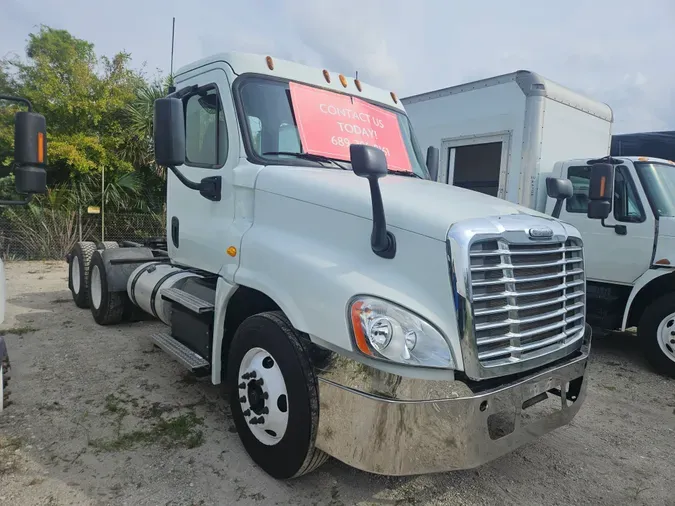 2014 FREIGHTLINER/MERCEDES CASCADIA 125