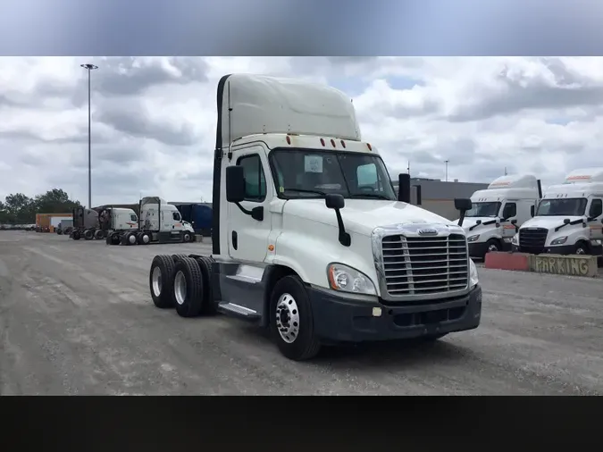 2019 Freightliner Cascadia 125156461369b40a40aaef353cce45ecf5e