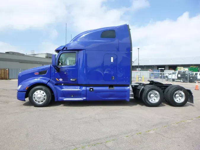2022 Peterbilt 579