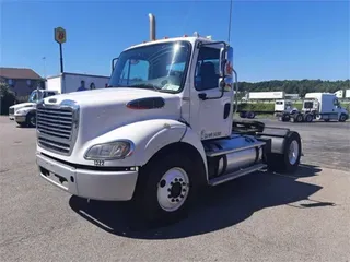 2013 Freightliner BUSINESS CLASS M2 112