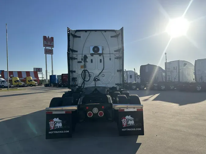 2021 Freightliner Cascadia