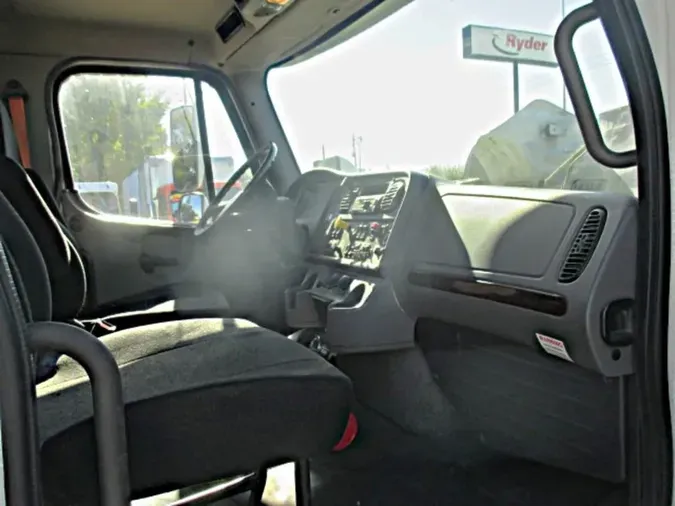 2018 FREIGHTLINER/MERCEDES M2-112