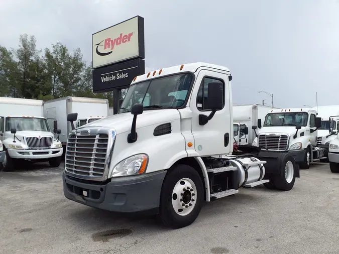 2016 FREIGHTLINER/MERCEDES CASCADIA 11315768adeaf2c7c1b92ab6f65ab18c328