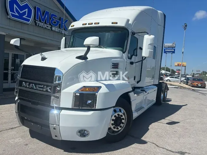 2022 MACK Anthem157851251ea97ce26b821fe7cf266d0e