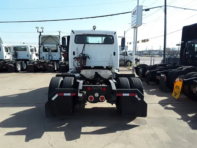 2015 FREIGHTLINER/MERCEDES M2 106