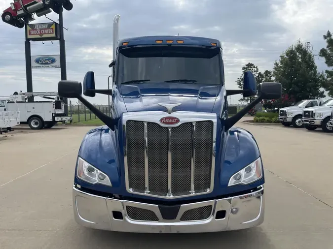 2022 Peterbilt 579