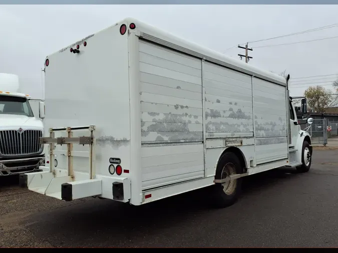 2017 FREIGHTLINER/MERCEDES M2 106