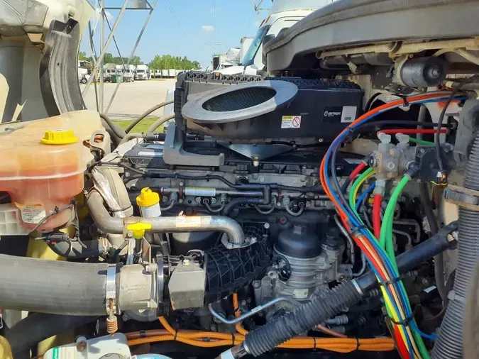 2019 FREIGHTLINER NEW CASCADIA 126