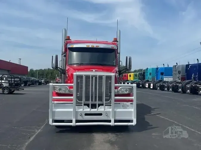 2018 PETERBILT 567