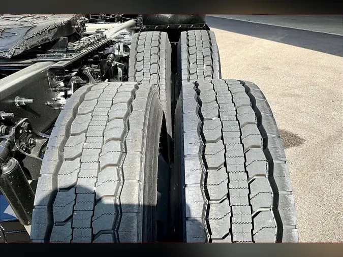 2022 INT LT625 6x4