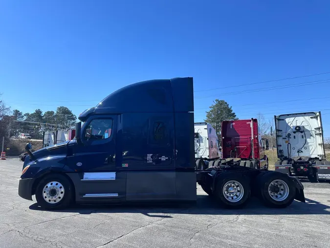 2019 FREIGHTLINER CASCADIA 126