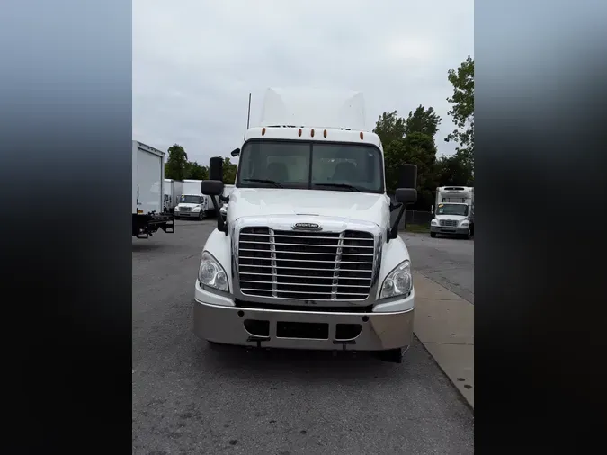 2018 FREIGHTLINER/MERCEDES CASCADIA 125