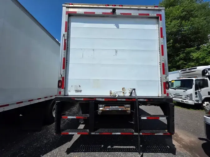 2019 FREIGHTLINER M2 106