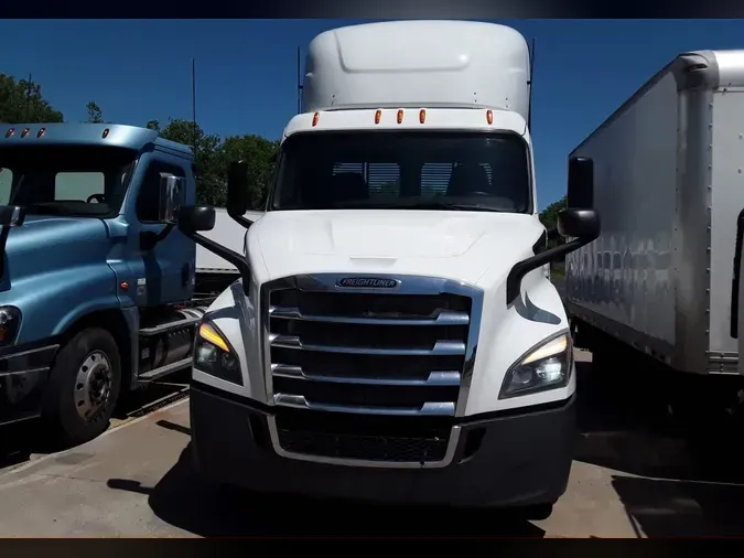 2020 FREIGHTLINER NEW CASCADIA 116