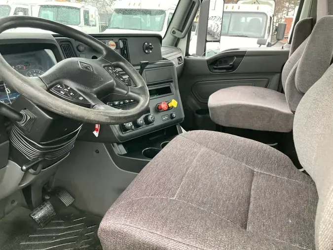 2019 NAVISTAR INTERNATIONAL LT625 DAYCAB T/A