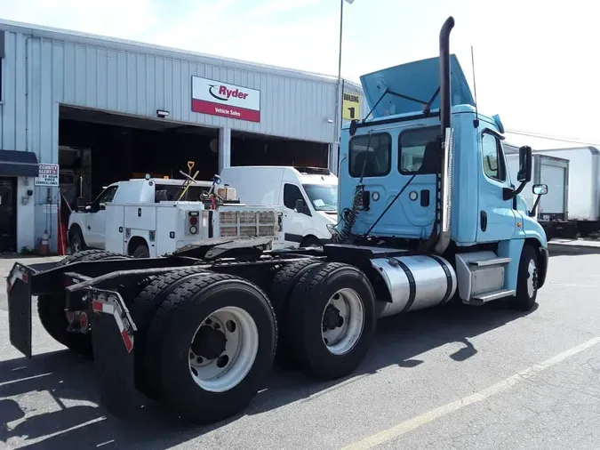 2020 FREIGHTLINER CASCADIA 125
