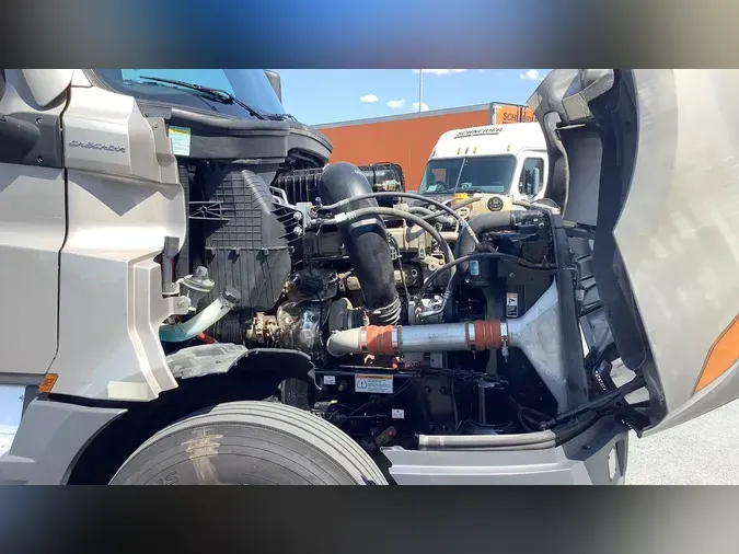 2022 Freightliner Cascadia 126