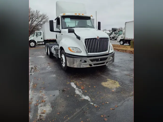 2019 NAVISTAR INTERNATIONAL LT625 DAYCAB T/A