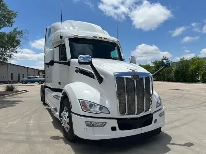 2023 Peterbilt 579