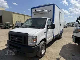 2023 FORD E350 SD